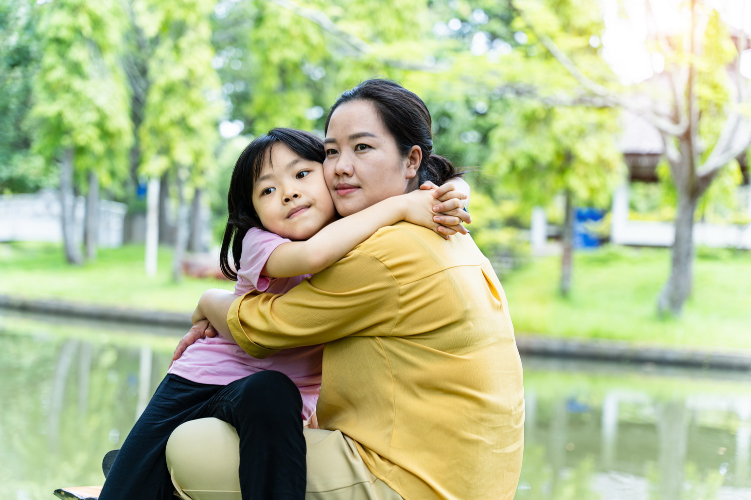 photo of cute young daughter with her mother hugging in lov 2023 11 27 05 05 37 utc