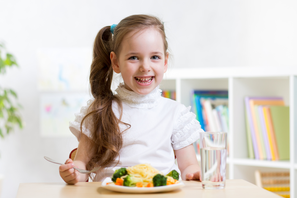 girl eating