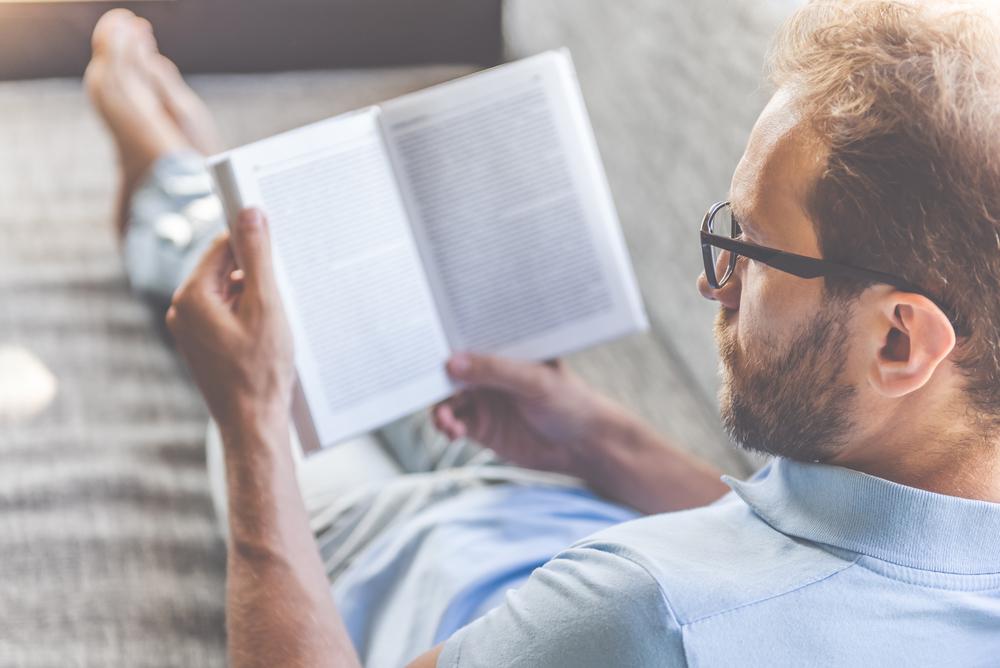 father is reading