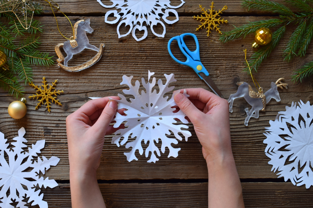 Snowflake Counting 1-10 Interactive Hole Punch Counting Books