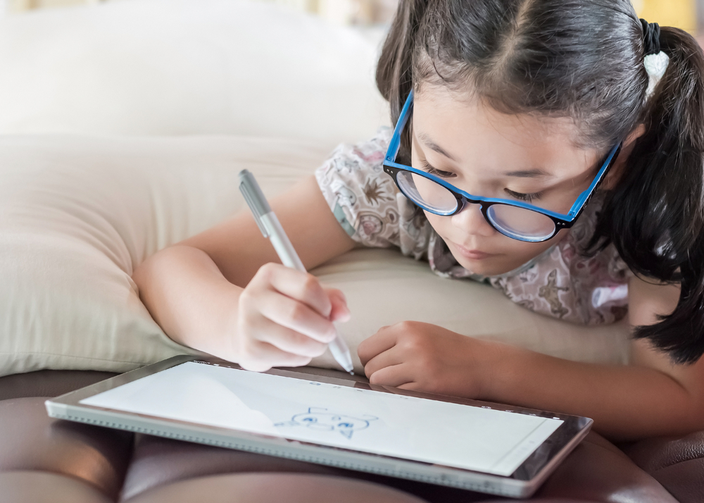 Key Practices to Manage Screen Time for Family and Academic Engagement image